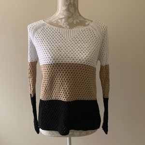Beautiful tri-color sweater